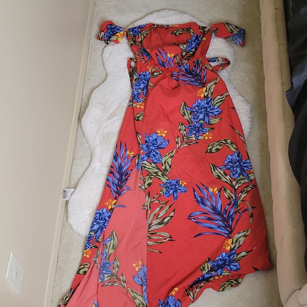 Size Medium Dress with Slit